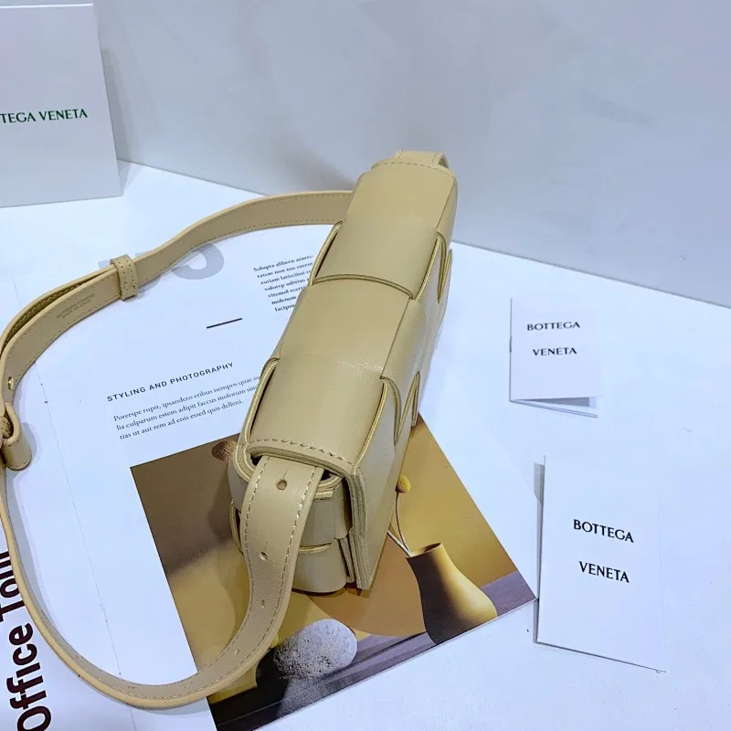 All categories 💚 Authentic bags 💚 BV 2025 new BV crossbody bag